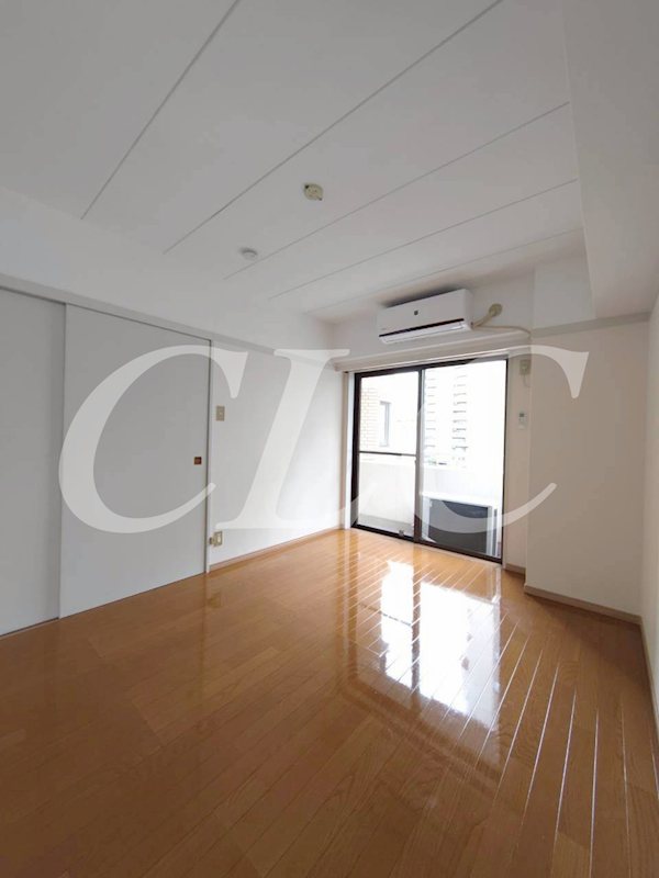 クリスタル３ ベッドルーム