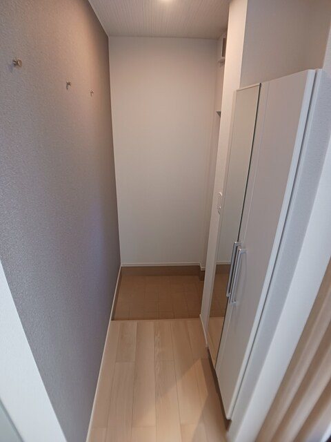 ルミエール　ワイズ 玄関