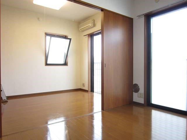 テリオス   リビング