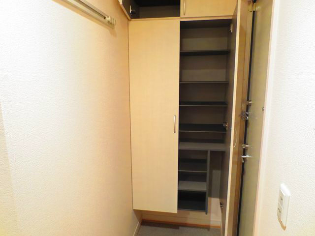 クローバーハウス   玄関