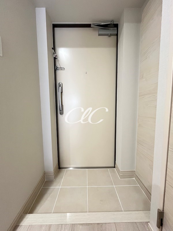 アルファコート一之江 玄関