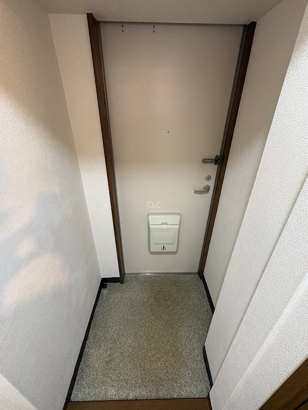 グランパレス王子 玄関