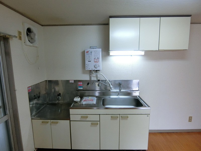 コーポマルナカ キッチン