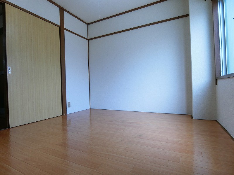 コーポマルナカ ベッドルーム