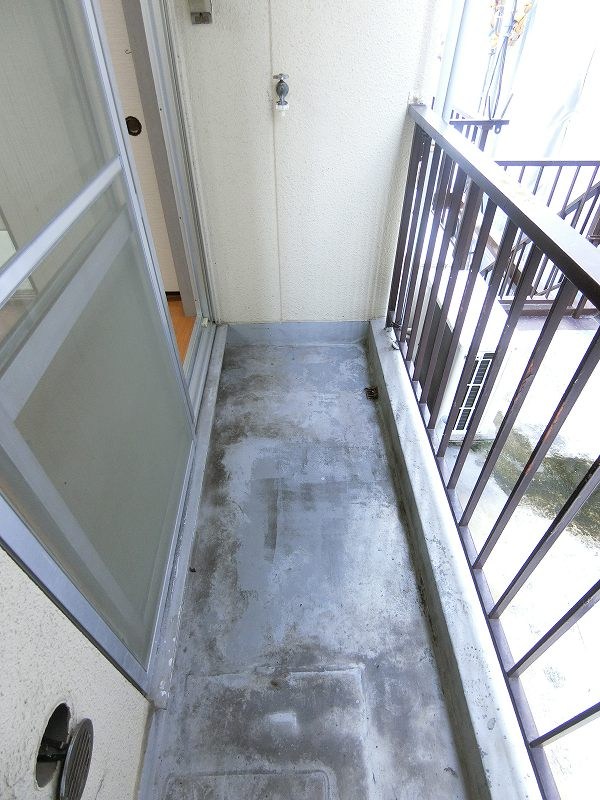 コーポマルナカ ベランダ