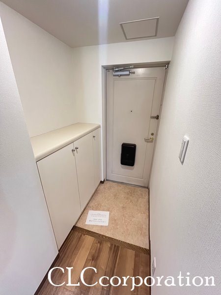 ジュネス   玄関