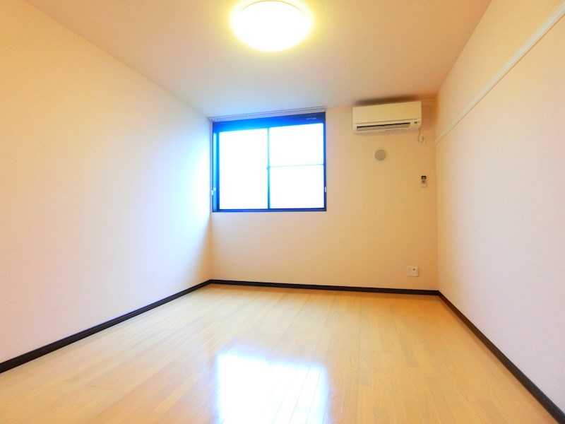 プリパゴス谷河内 リビング