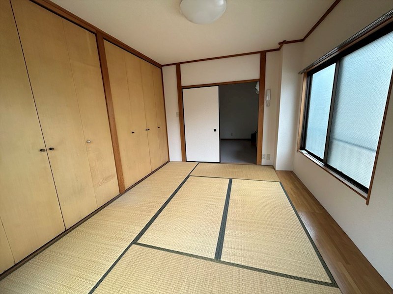 浅野ビル ベッドルーム