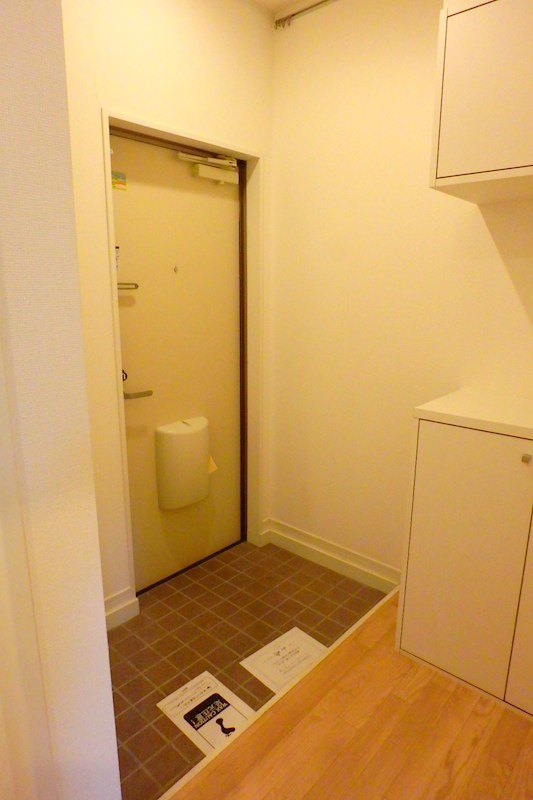 アルテスタ葛西 玄関