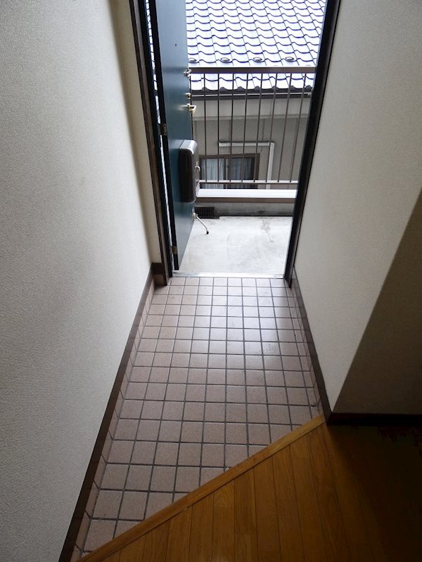 ロイヤルパール  玄関