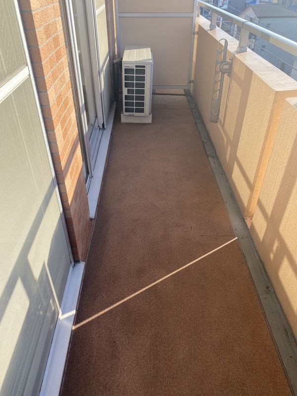 スプリングコート ベランダ