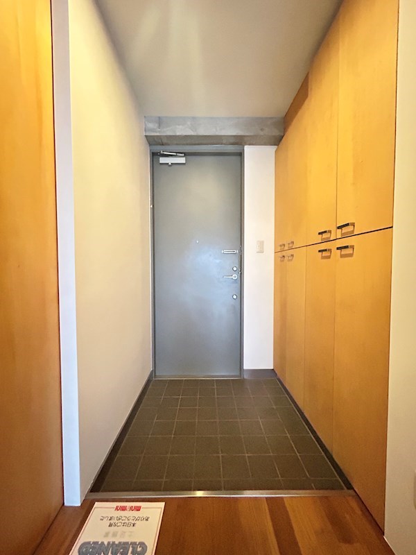 ＳＵＮＮＹ　ＣＯＵＲＴ 玄関