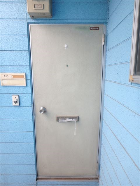 サンターナ   玄関