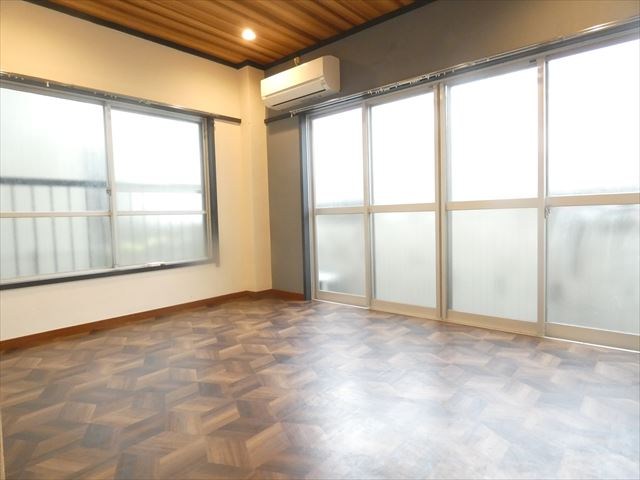 高富ビル リビング