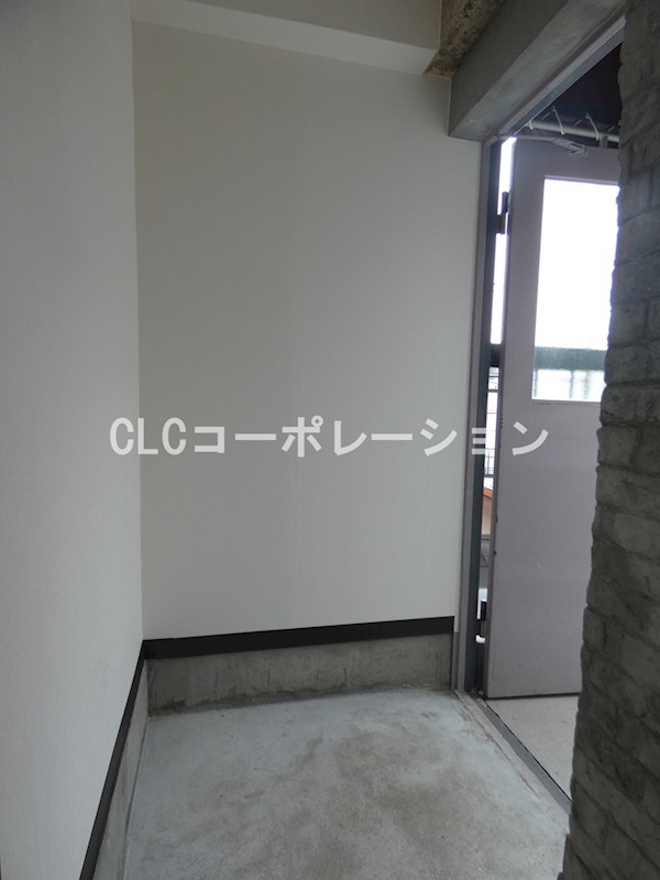 高富ビル 玄関