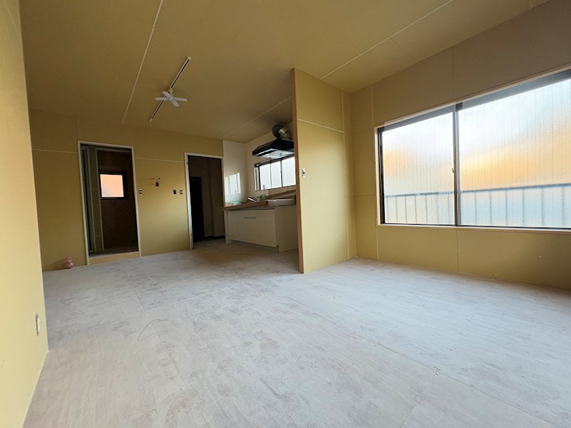 モア9 リビング