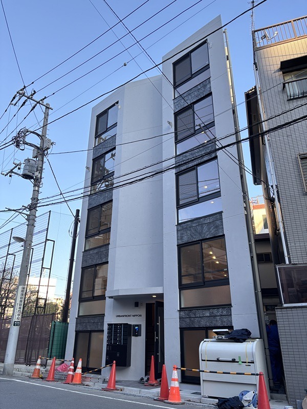 アーバンフロント日暮里 201号室 外観