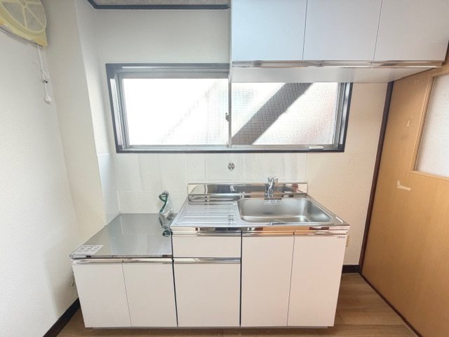 栄ビル キッチン