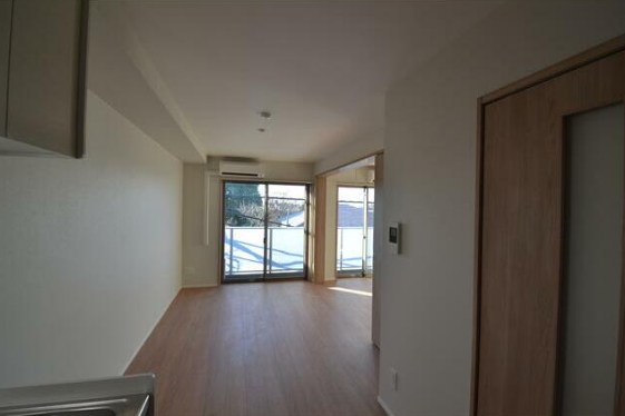 SETTLE J リビング