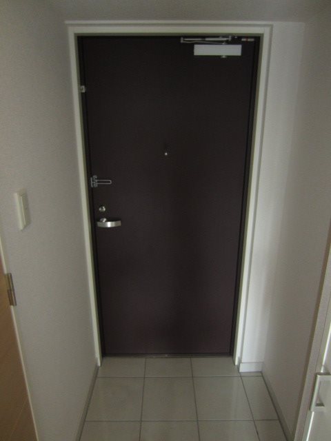 エスティメゾン大島 玄関