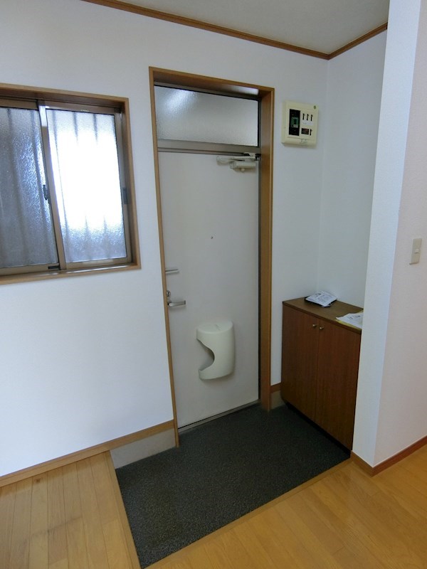 スターコーポ 玄関