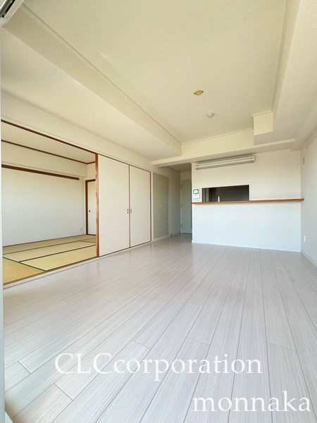 ビレッジハウス潮見タワー１号棟  リビング