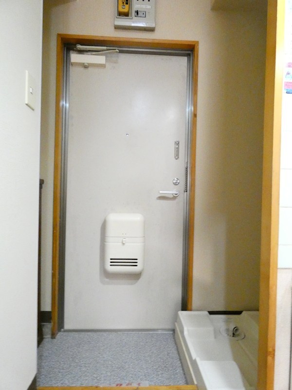 第６コーポマキ 玄関