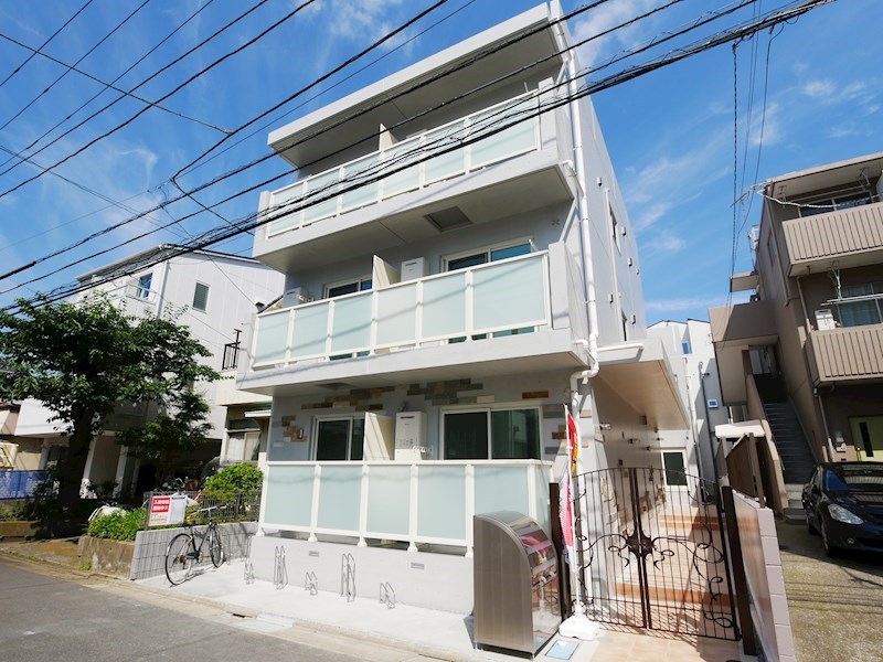 Real　With（リアルウィズ） 外観写真