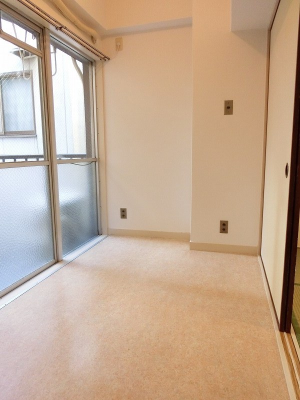 町田ファミール ベッドルーム