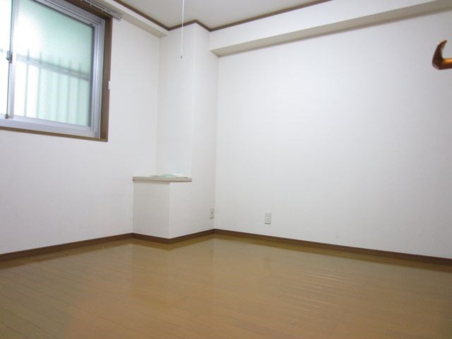 三泉ビル  ベッドルーム