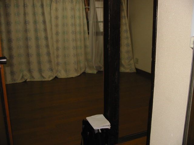 伊藤アパート  玄関