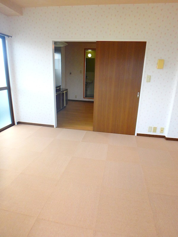 協栄ビル ベッドルーム