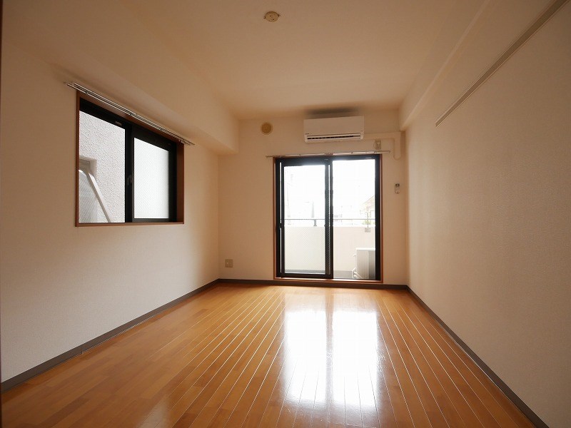 NSTビルヂィング リビング