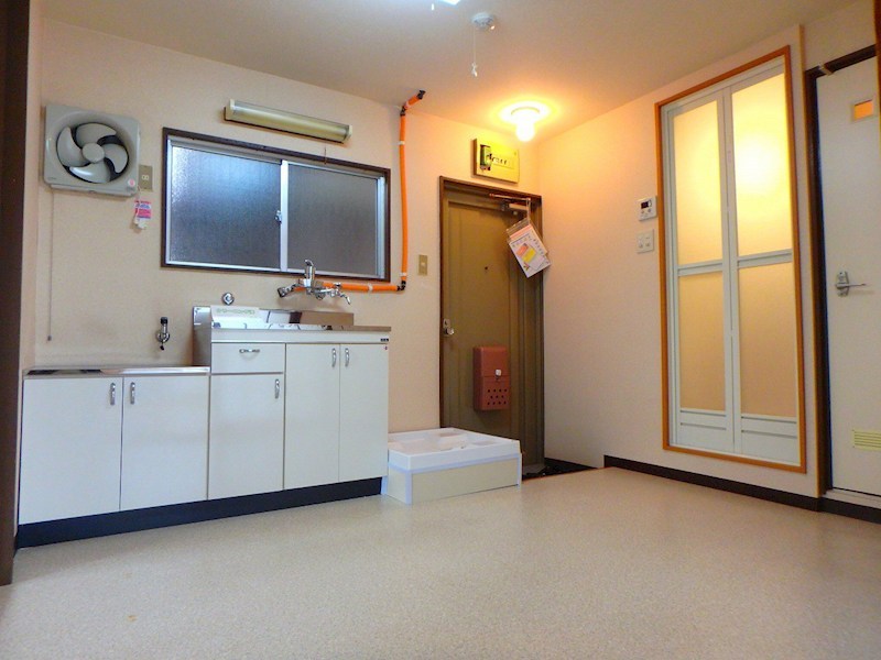 真島ビル リビング