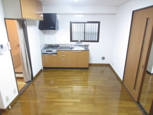 江畑ビル リビング