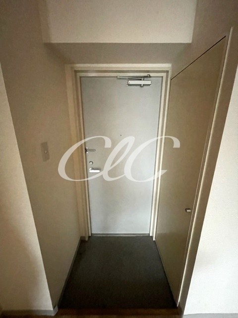 クリザンスコート 玄関