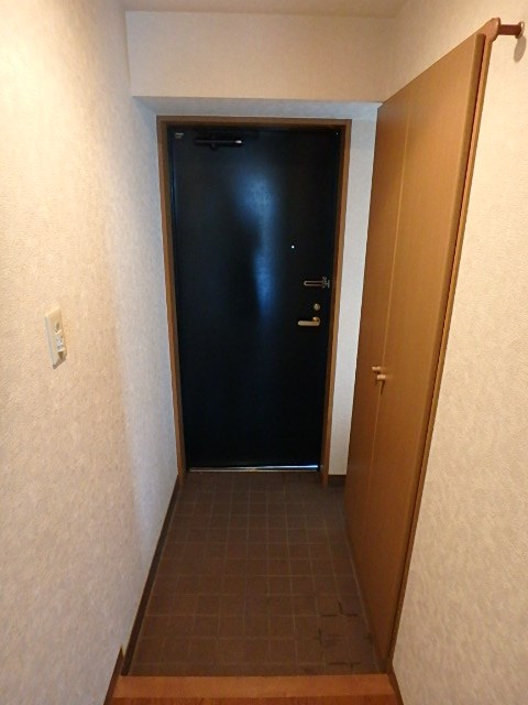 エストアルカンシェル 玄関