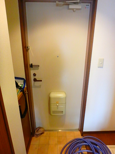 メゾンドゥエスポワール 玄関