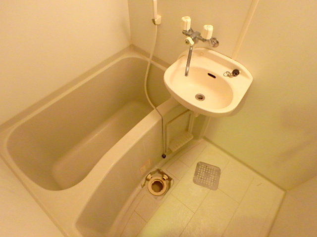 メゾンドゥエスポワール 風呂画像