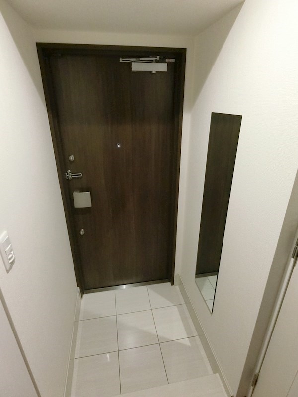 ザ・レジデンス・オブ・トーキョーＣ18 玄関