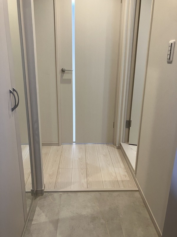 IRIS　COURT　TX六町 玄関