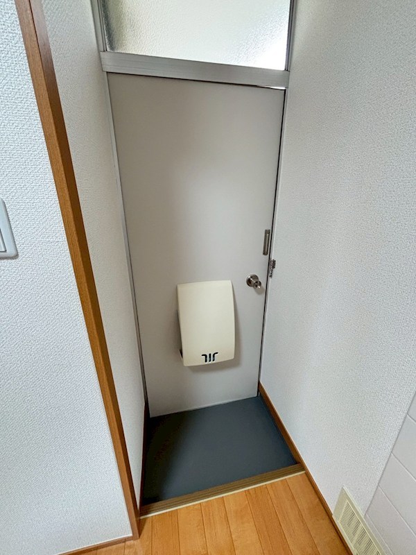 メゾン楡 玄関
