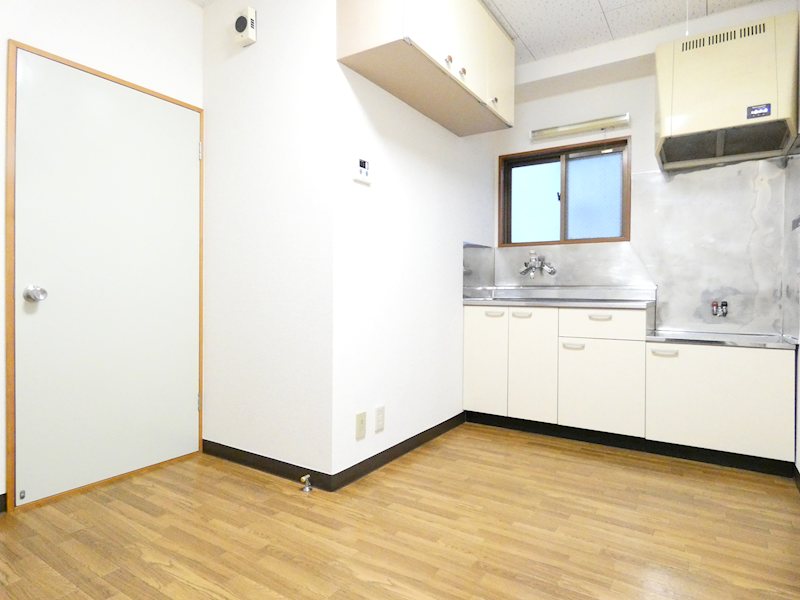 第１マルヨシビル リビング