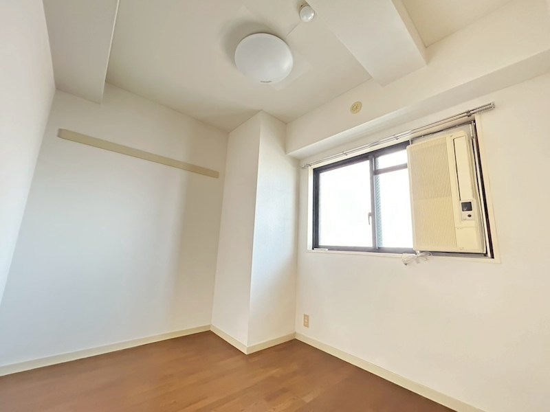 横山ビル ベッドルーム