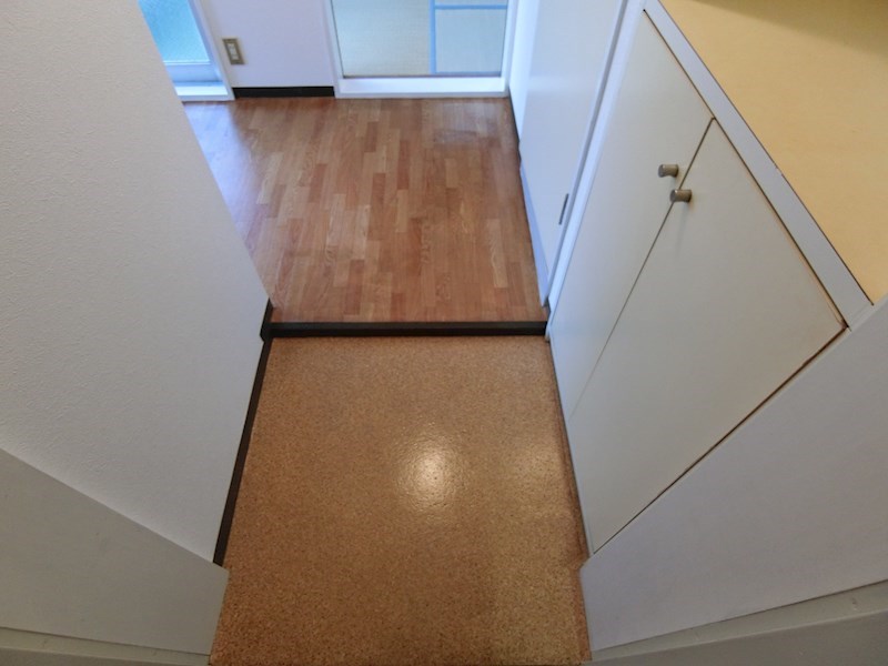 エステート埴原 玄関