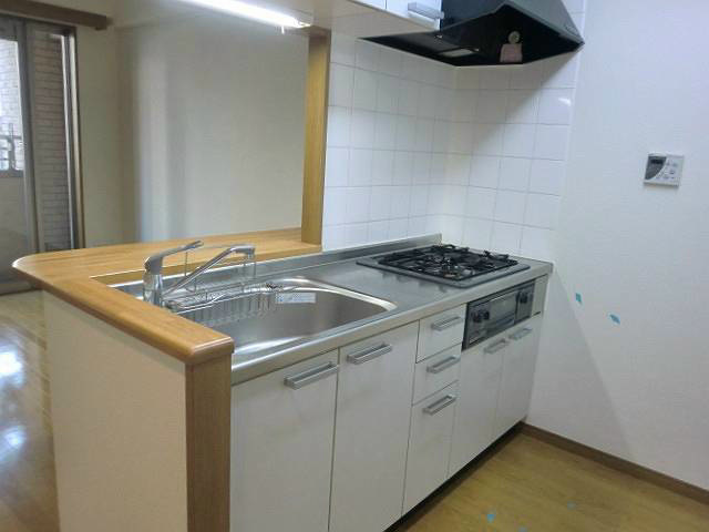 アゼリアヒルハイツ キッチン