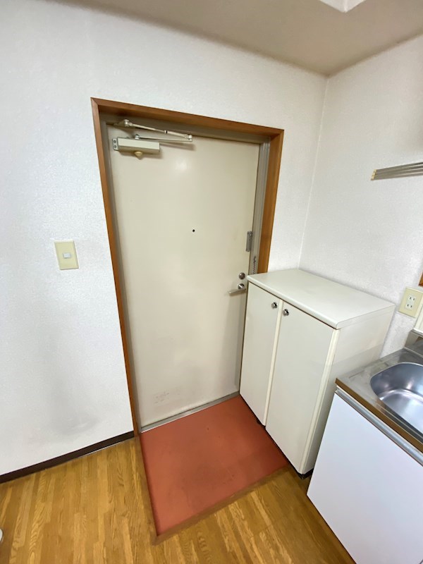 桂ガーデンⅡ 玄関