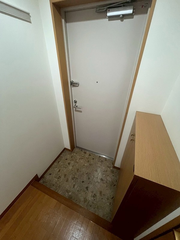 江渡ビル 玄関