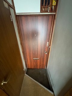 茜荘 玄関