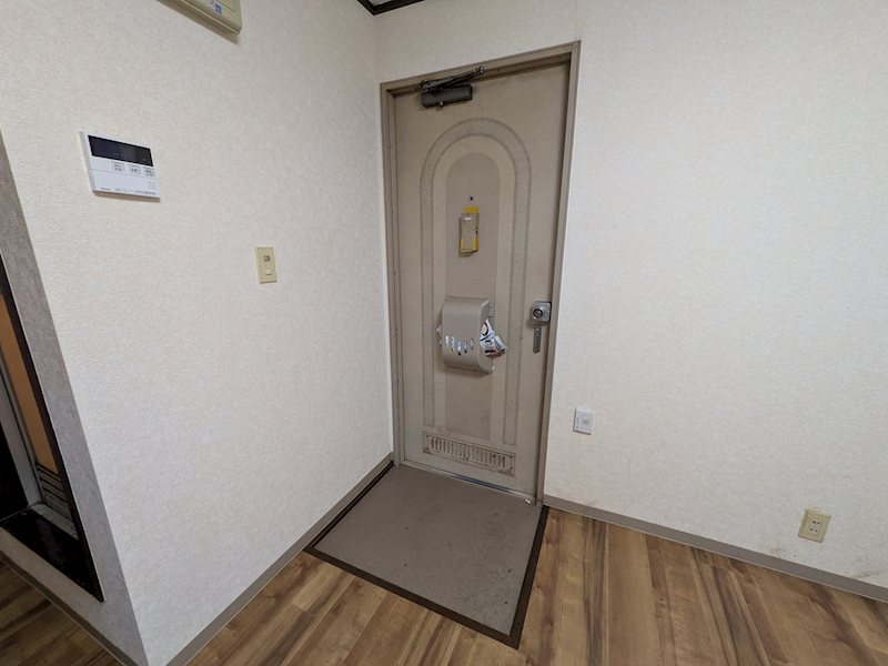 パールハイツD棟 玄関